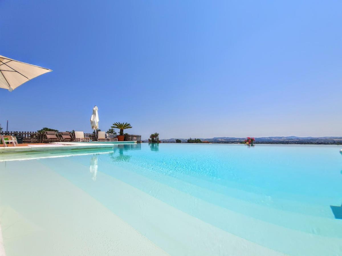 Agriturismo Rosa Antica Monte San Vito Luaran gambar