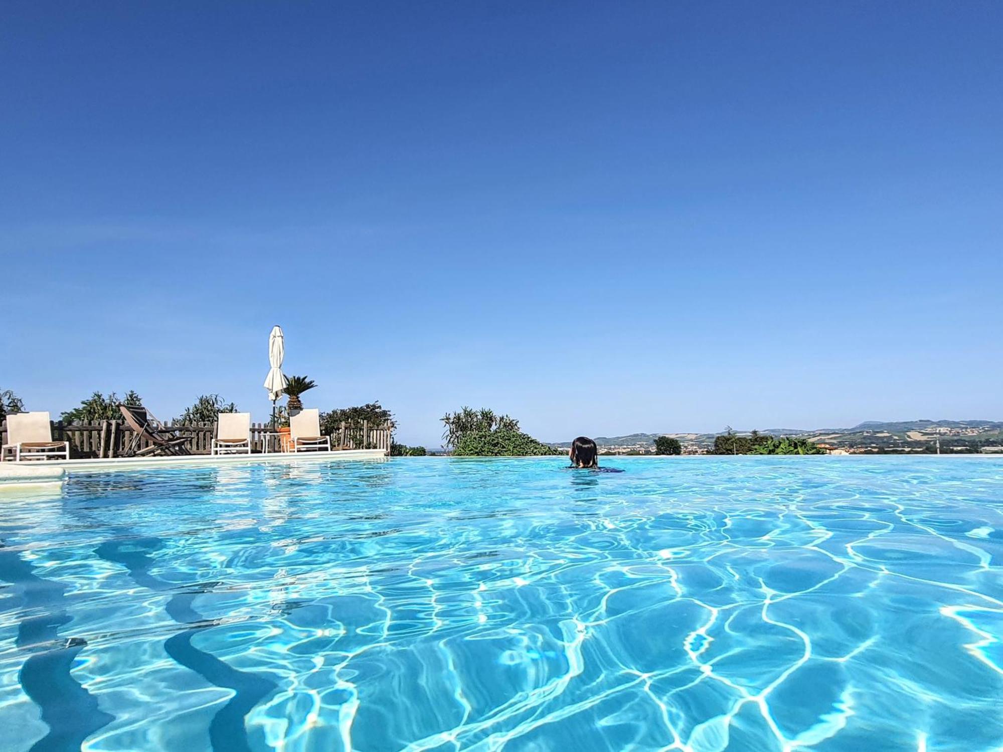 Agriturismo Rosa Antica Monte San Vito Luaran gambar